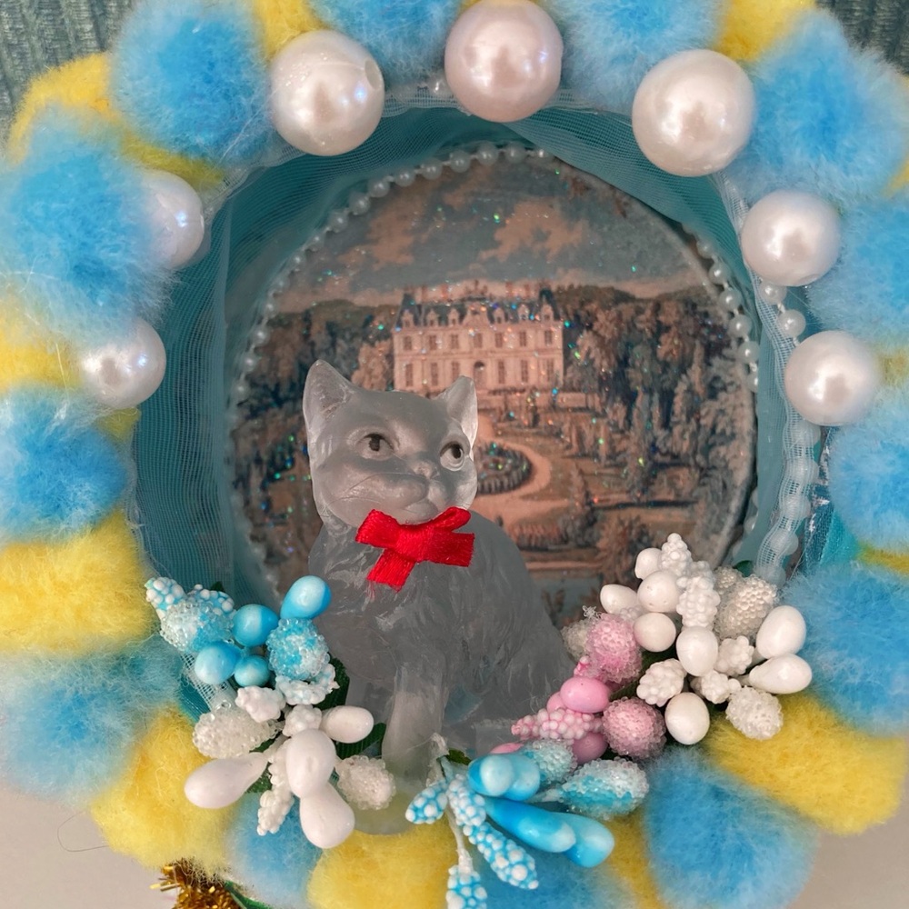 Vintage Cat Christmas Ornament Diorama Versailles French Court style